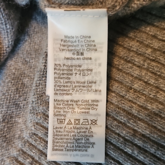 J. Crew Men's Light Gray Crewneck Lambswool Blend Sweater - Picture 3 of 10